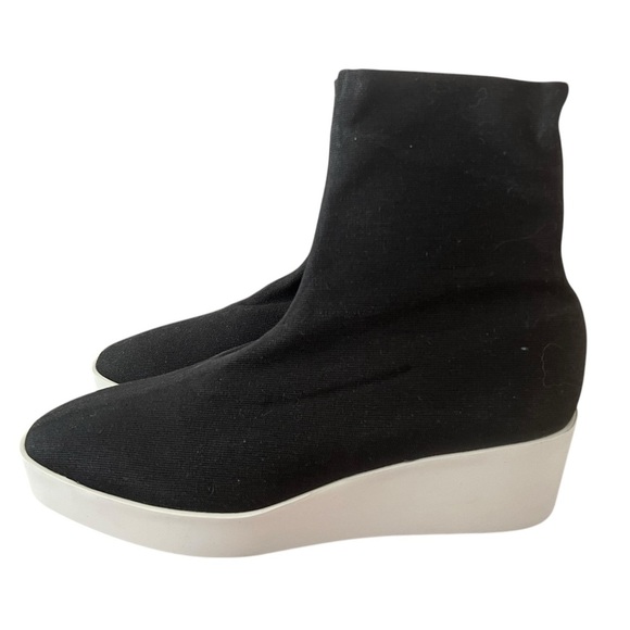 Robert Clergerie Women’s Stretch Black Ankle Boots in size 40.5 or US 10 - Picture 2 of 6